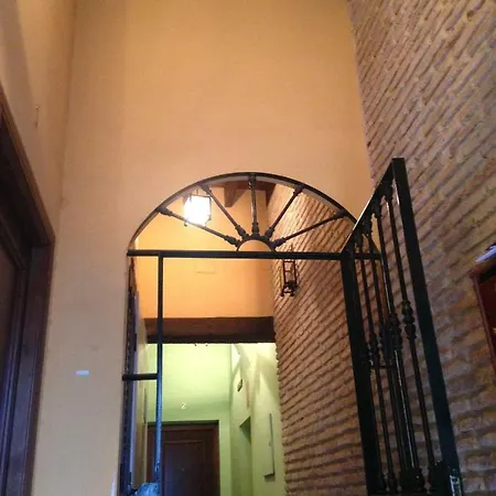 Castilla 38, 4 Apartment